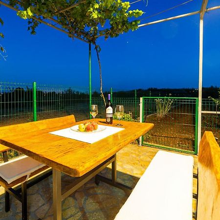 Guest House Pelja Plano Ngoại thất bức ảnh