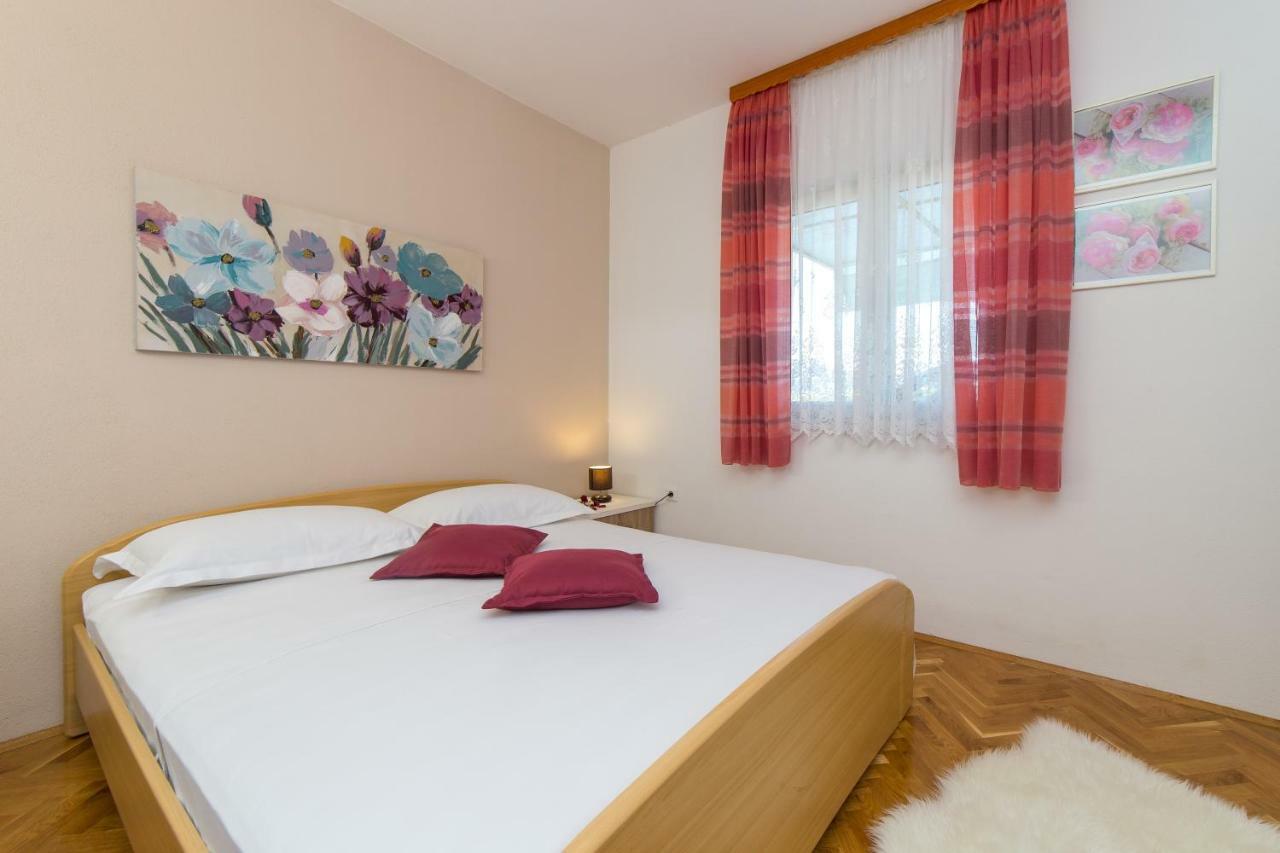Guest House Pelja Plano Ngoại thất bức ảnh