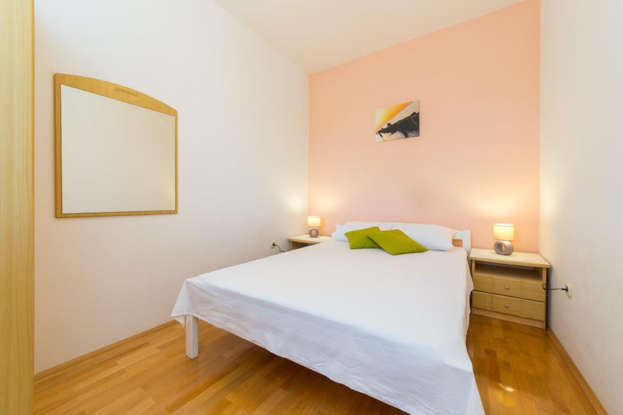 Guest House Pelja Plano Ngoại thất bức ảnh