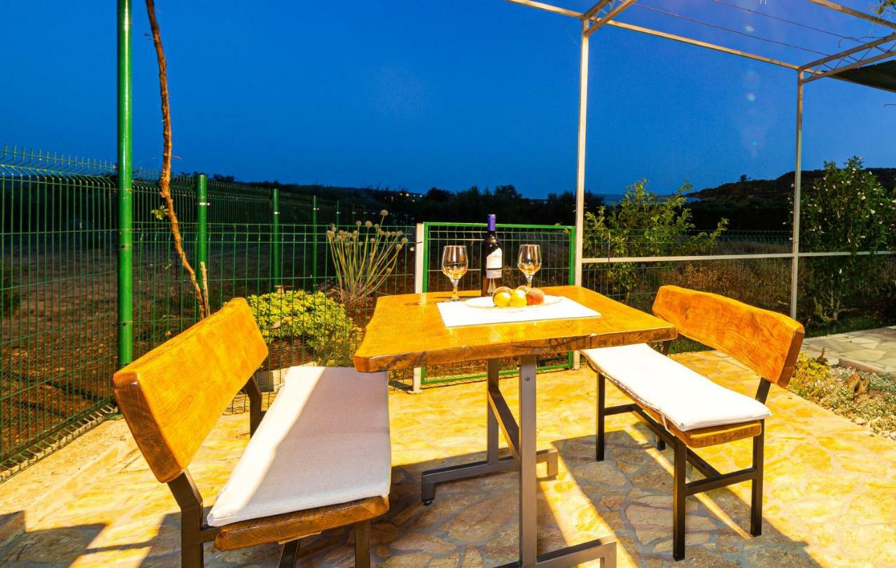 Guest House Pelja Plano Ngoại thất bức ảnh